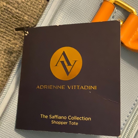 NWT Adrienne Vittadini Tote Bag - Picture 14 of 14